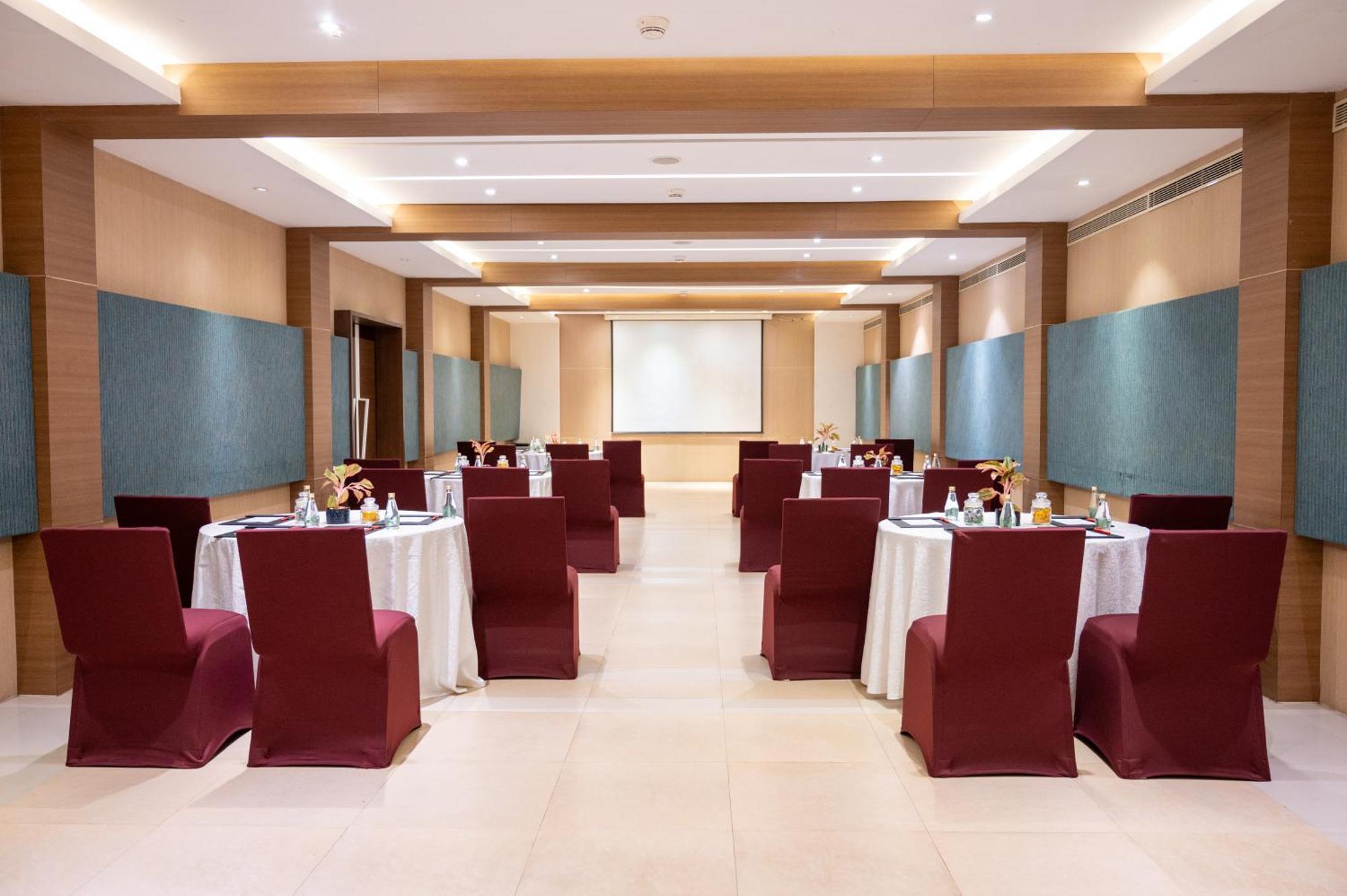 Grand Kakinada By Grt Hotels Buitenkant foto