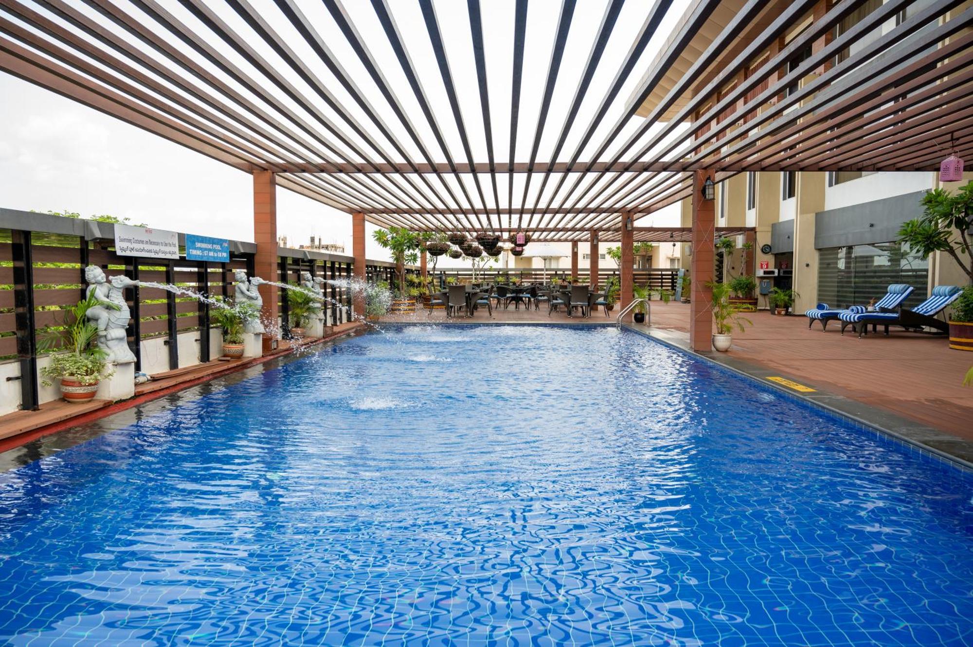 Grand Kakinada By Grt Hotels Buitenkant foto