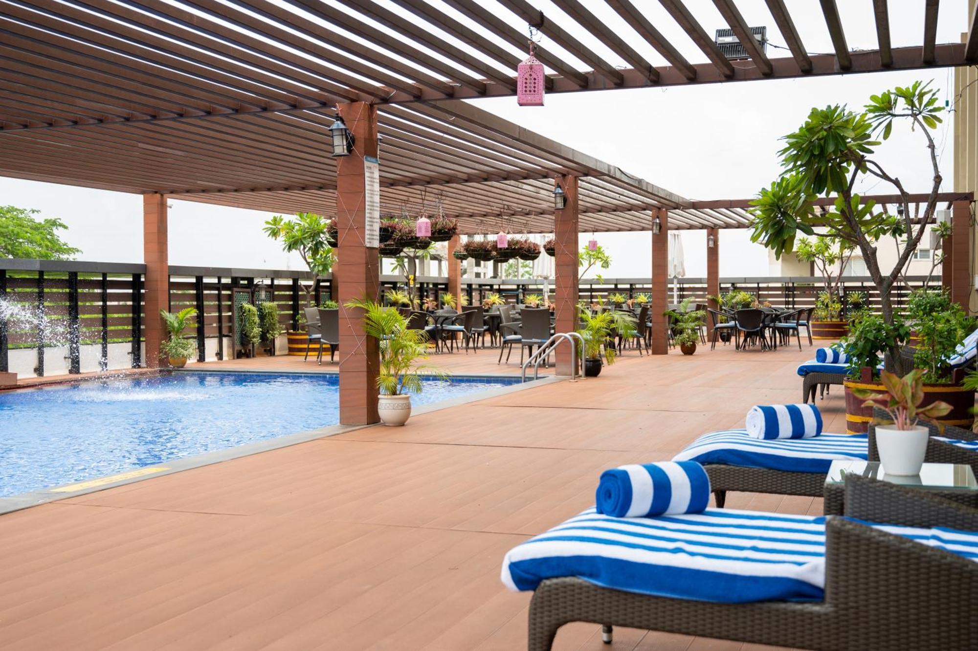 Grand Kakinada By Grt Hotels Buitenkant foto