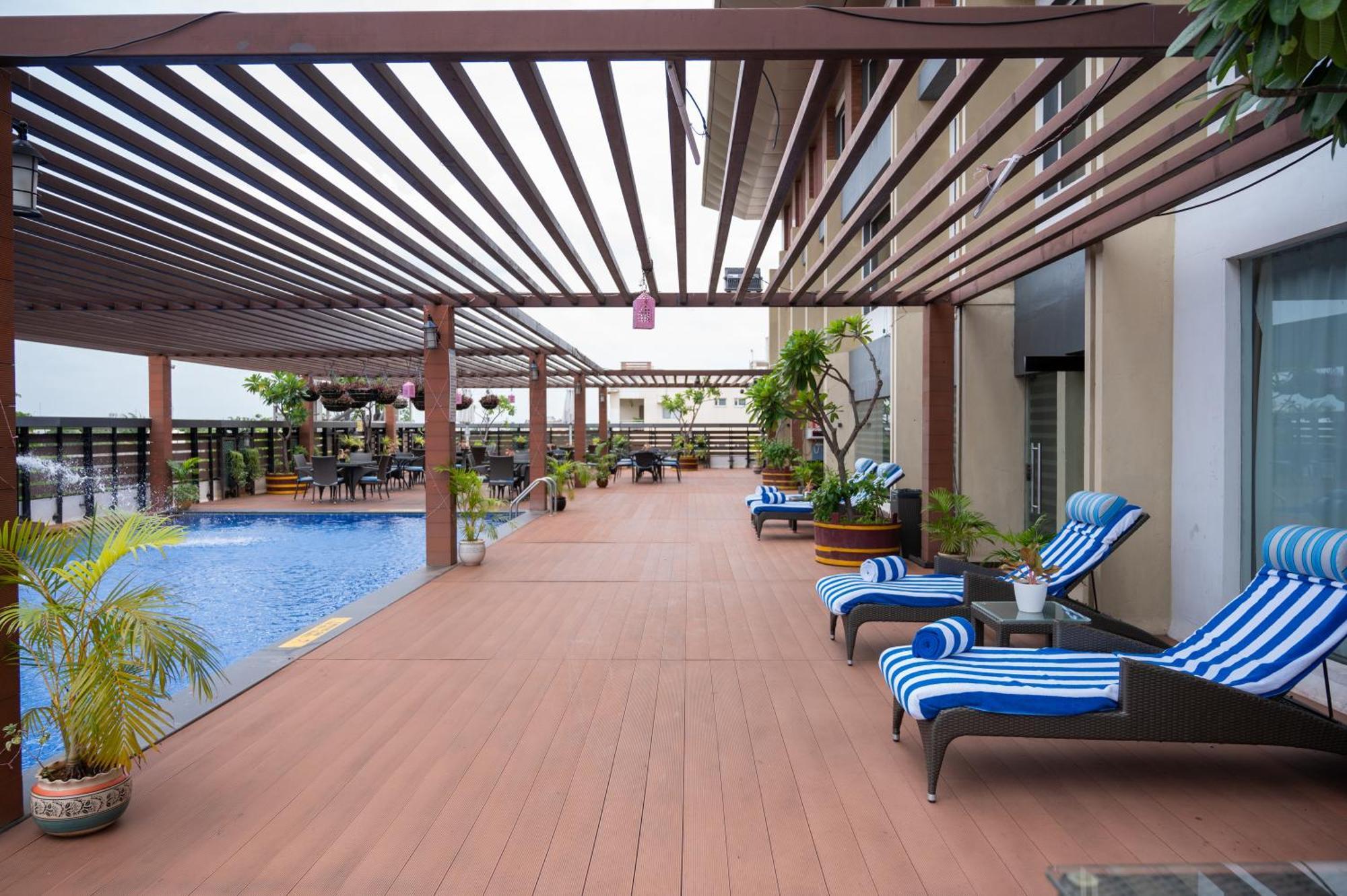 Grand Kakinada By Grt Hotels Buitenkant foto