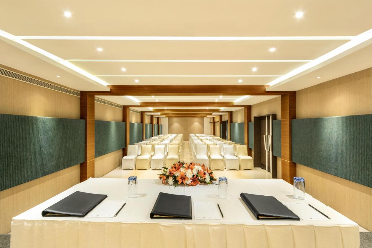 Grand Kakinada By Grt Hotels Buitenkant foto